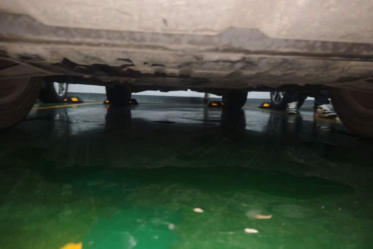 Used Land Rover Discovery Sport 2016 2.0T SE Chassis Front