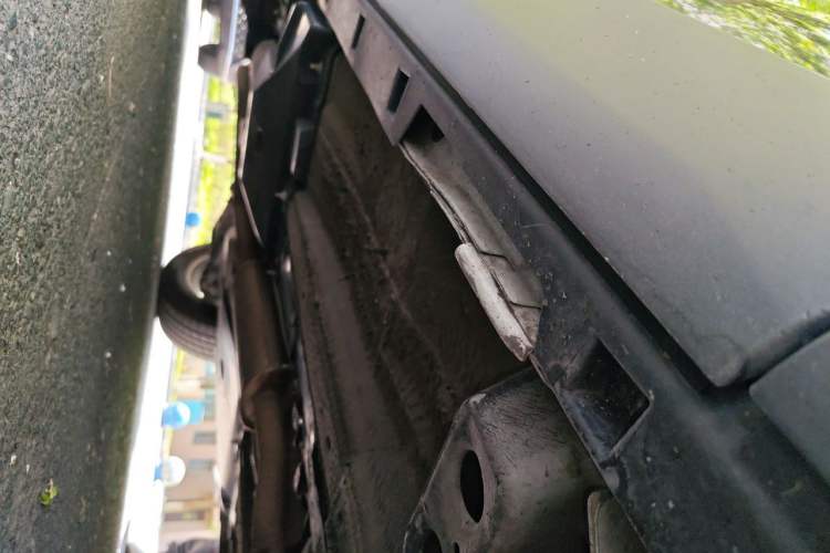 Used Land Rover Discovery Sport 2016 2.0T SE Chassis Front Right
