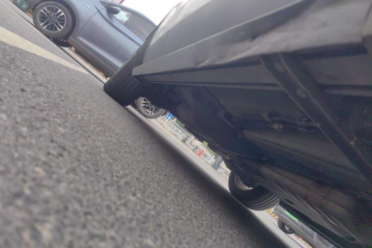 Used Land Rover Discovery Sport 2016 2.0T HSE Chassis Front Right