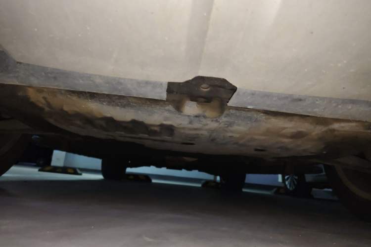 Used Land Rover Discovery Sport 2016 2.0T HSE Chassis Front