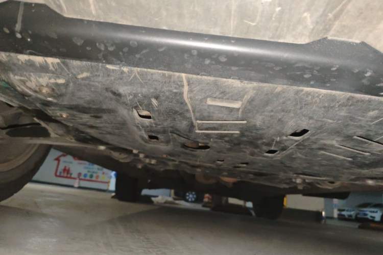Used Land Rover Discovery Sport 2016 2.0T SE Chassis Front