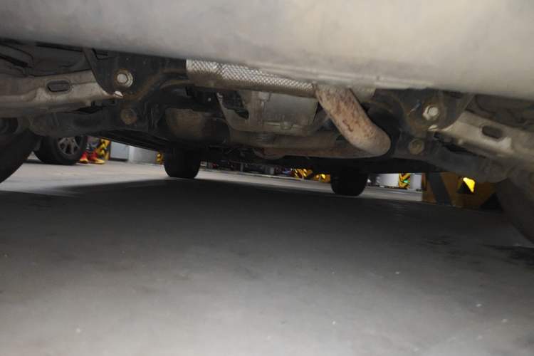 Used Land Rover Discovery Sport 2016 2.0T SE Chassis Rear