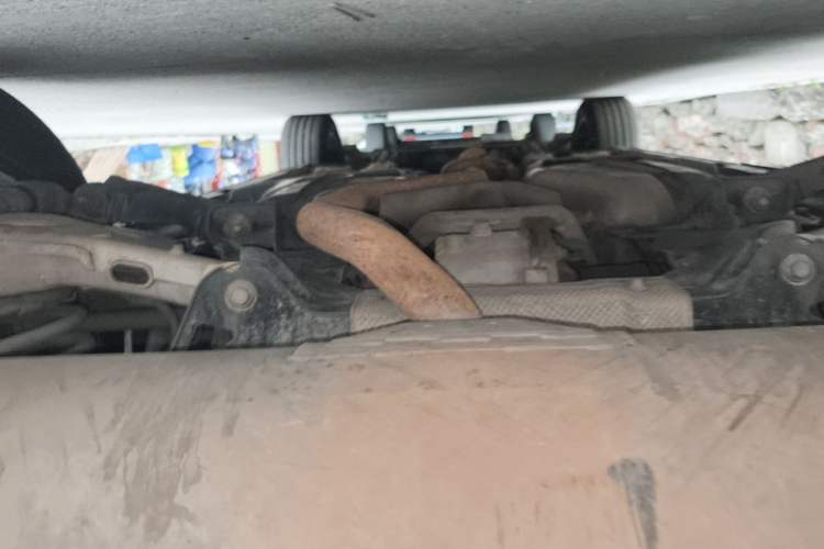 Used Land Rover Discovery Sport 2016 2.0T SE Chassis Rear