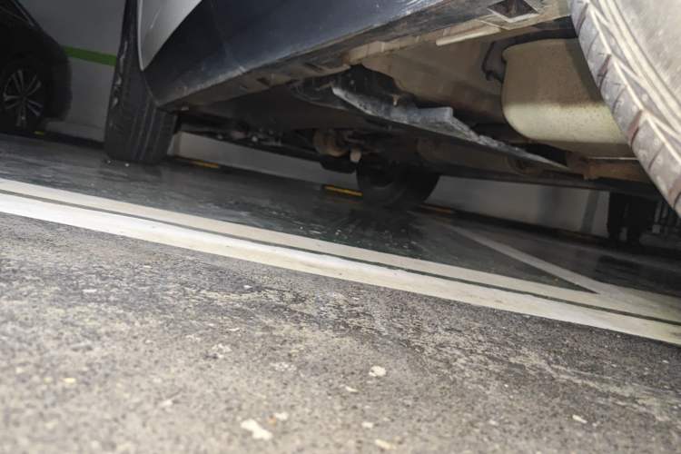 Used Land Rover Discovery Sport 2016 2.0T SE Chassis Rear Left