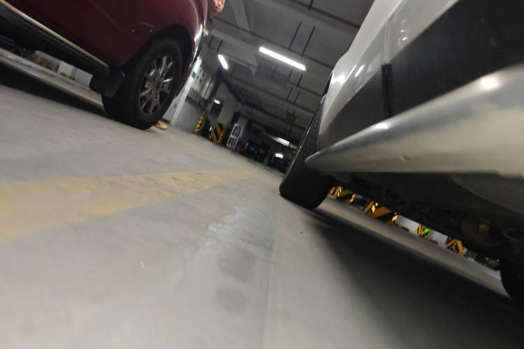 Used Land Rover Discovery Sport 2016 2.0T SE Chassis Rear Left