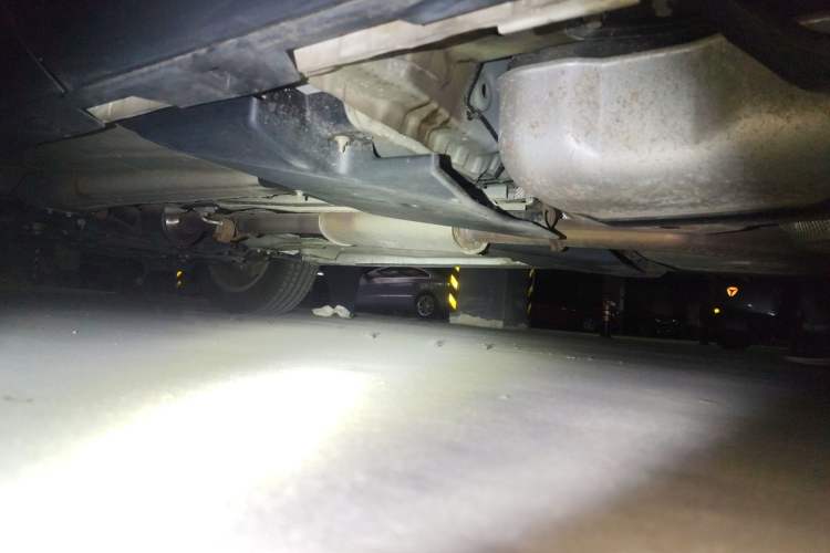 Used Land Rover Discovery Sport 2016 2.0T SE Chassis Rear Left