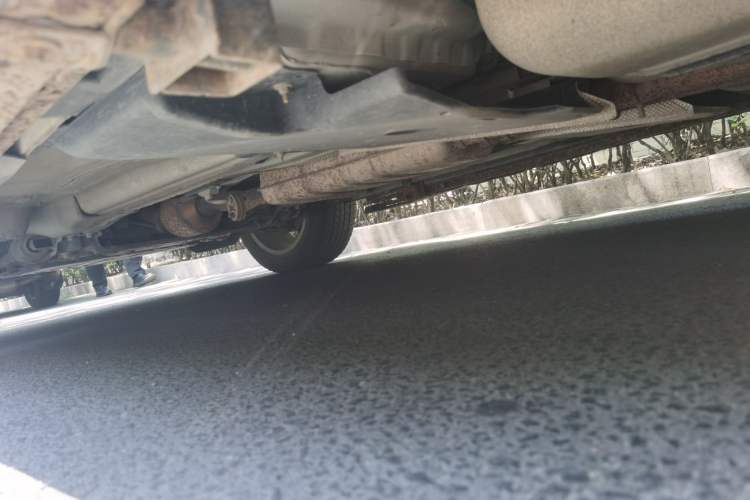 Used Land Rover Discovery Sport 2016 2.0T HSE Chassis Rear Left