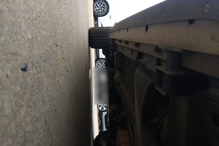 Used Land Rover Discovery Sport 2016 2.0T HSE Chassis Rear Left