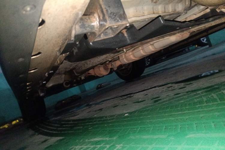 Used Land Rover Discovery Sport 2016 2.0T HSE Chassis Rear Left