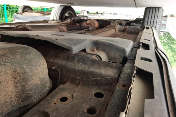 Used Land Rover Discovery Sport 2016 2.0T SE Chassis Rear Left