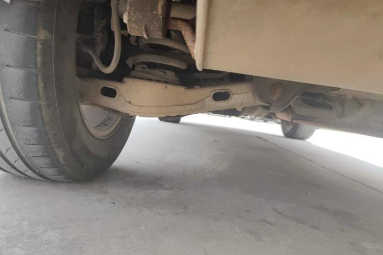 Used Land Rover Discovery Sport 2016 2.0T SE Chassis Rear Left