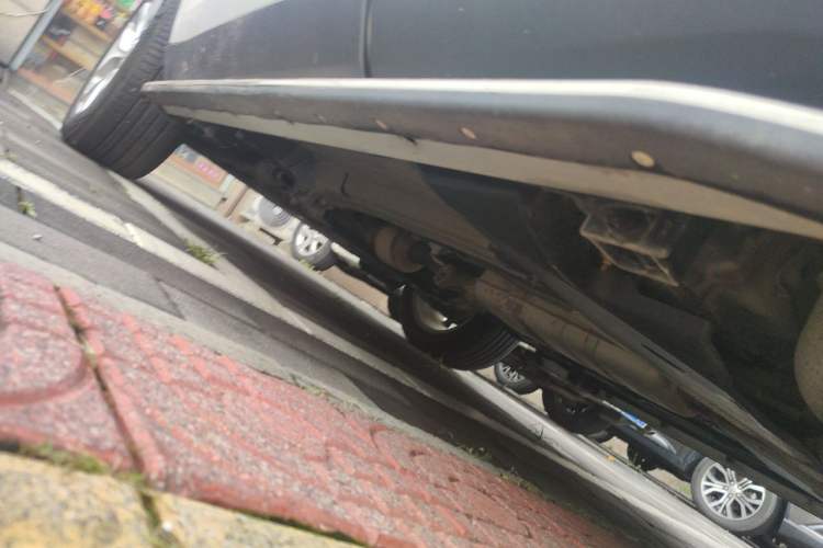 Used Land Rover Discovery Sport 2016 2.0T HSE Chassis Rear Left
