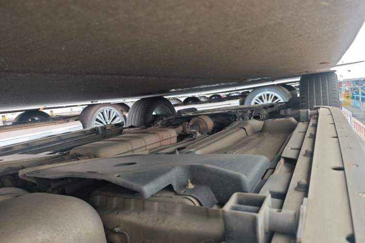 Used Land Rover Discovery Sport 2016 2.0T HSE Chassis Rear Left