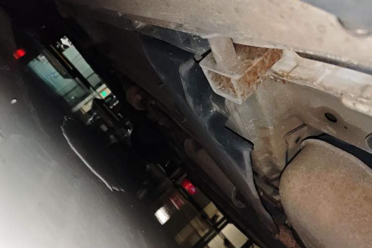 Used Land Rover Discovery Sport 2016 2.0T SE Chassis Rear Left