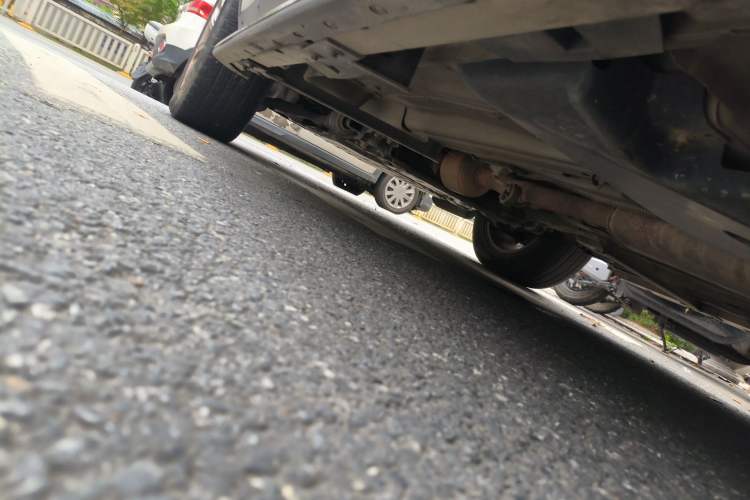 Used Land Rover Discovery Sport 2016 2.0T SE Chassis Rear Left