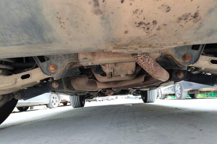 Used Land Rover Discovery Sport 2016 2.0T SE Chassis Rear