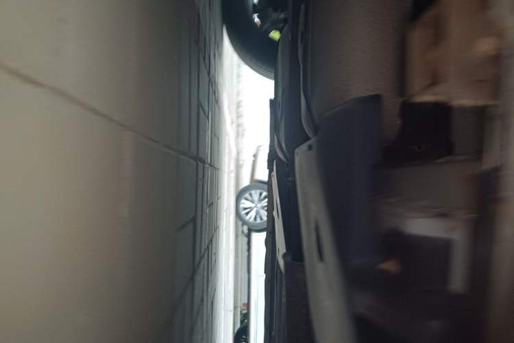 Used Land Rover Discovery Sport 2016 2.0T SE Chassis Rear Right