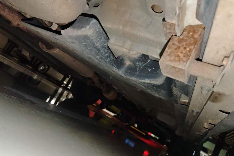 Used Land Rover Discovery Sport 2016 2.0T SE Chassis Rear Right