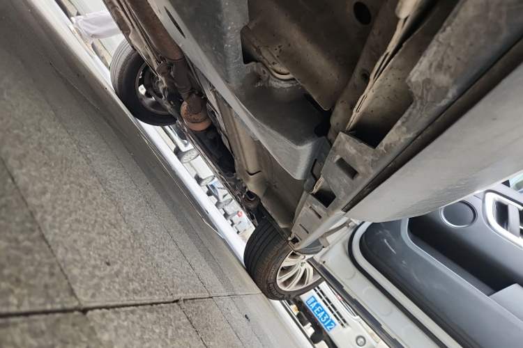 Used Land Rover Discovery Sport 2016 2.0T SE Chassis Rear Right