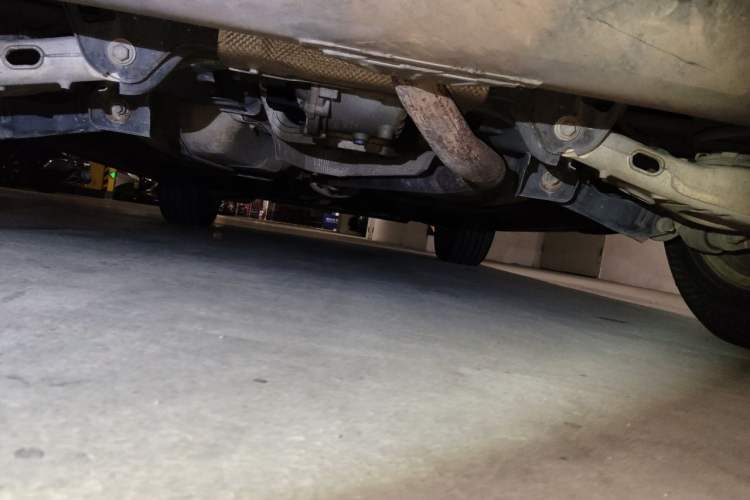 Used Land Rover Discovery Sport 2016 2.0T SE Chassis Rear