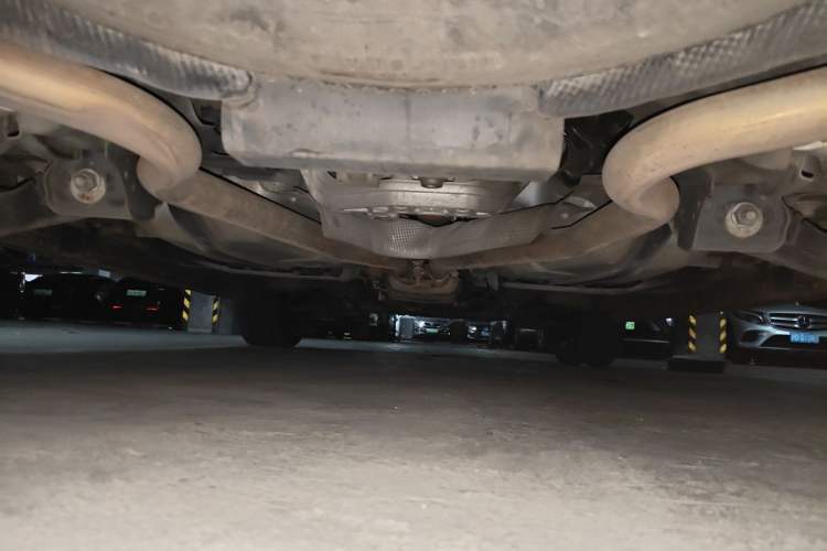 Used Land Rover Discovery Sport 2016 2.0T HSE Chassis Rear