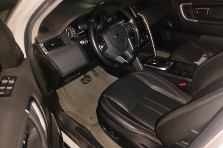 Used Land Rover Discovery Sport 2016 2.0T SE Driver Seat
