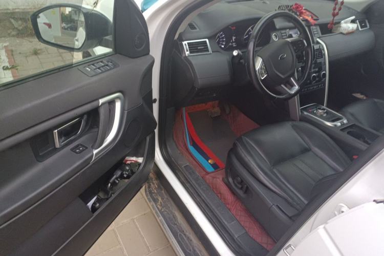 Used Land Rover Discovery Sport 2016 2.0T SE Driver Seat