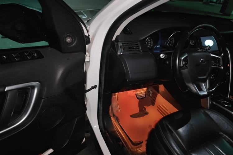 Used Land Rover Discovery Sport 2016 2.0T SE Driver Seat