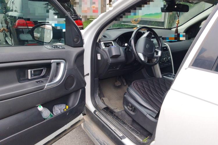 Used Land Rover Discovery Sport 2016 2.0T SE Driver Seat