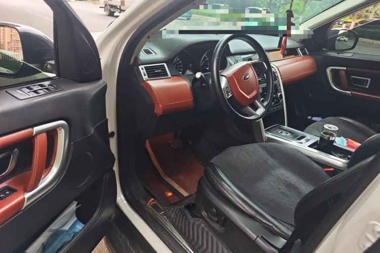 Used Land Rover Discovery Sport 2016 2.0T SE Driver Seat
