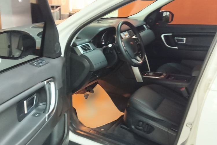 Used Land Rover Discovery Sport 2016 2.0T SE Driver Seat