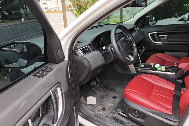 Used Land Rover Discovery Sport 2016 2.0T SE Driver Seat