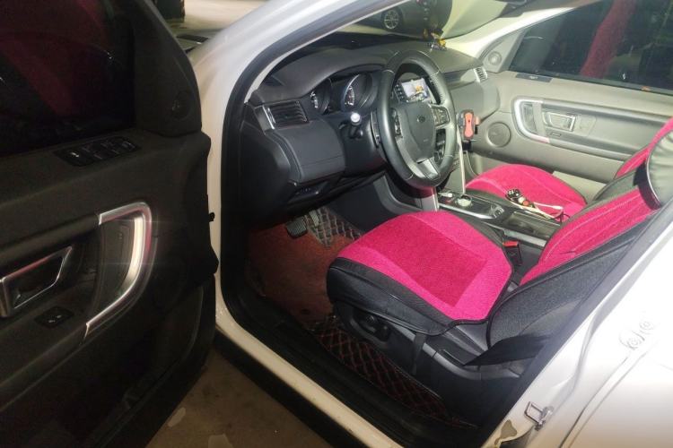 Used Land Rover Discovery Sport 2016 2.0T SE Driver Seat