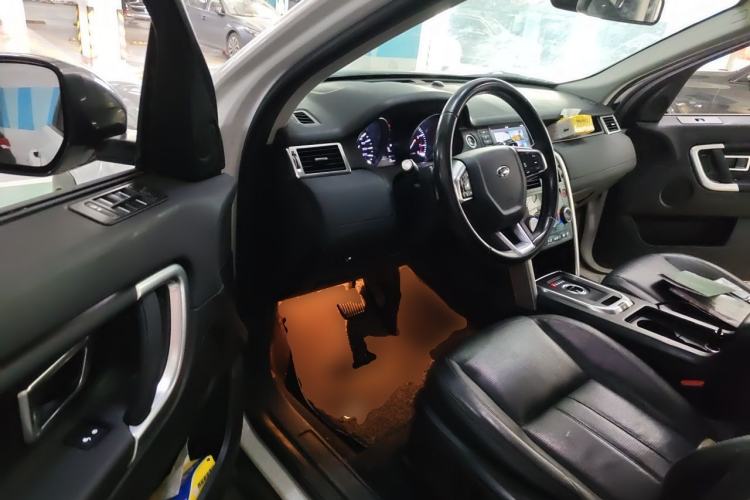 Used Land Rover Discovery Sport 2016 2.0T SE Driver Seat