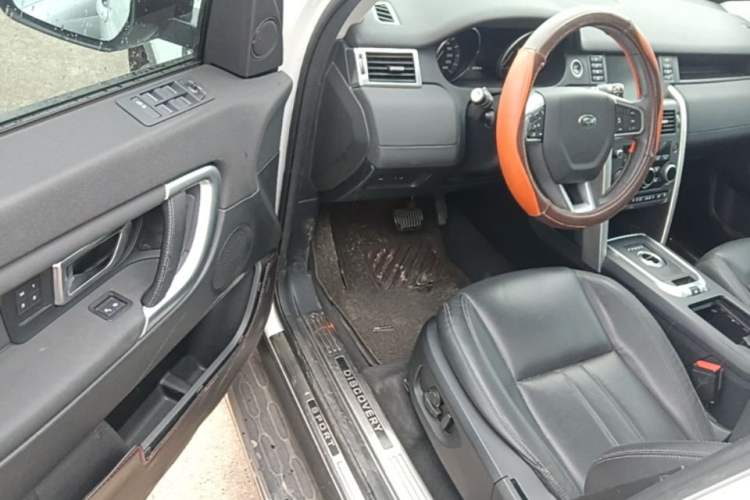 Used Land Rover Discovery Sport 2016 2.0T HSE Driver Seat