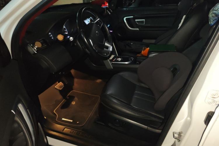 Used Land Rover Discovery Sport 2016 2.0T SE Driver Seat