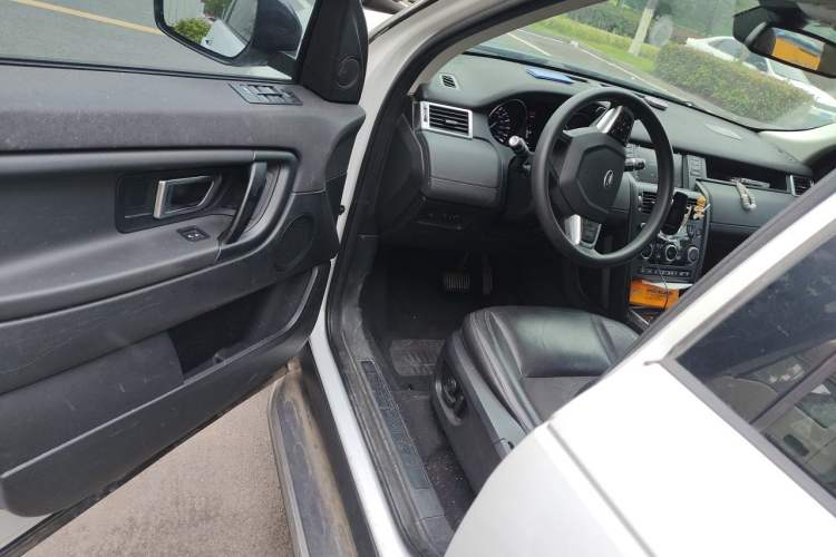 Used Land Rover Discovery Sport 2016 2.0T S Driver Seat