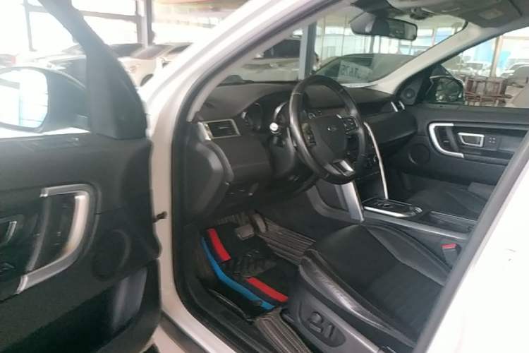 Used Land Rover Discovery Sport 2016 2.0T HSE LUXURY Driver Seat