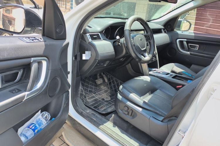 Used Land Rover Discovery Sport 2016 2.0T SE Driver Seat