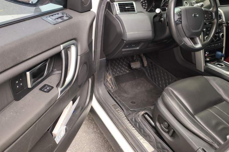 Used Land Rover Discovery Sport 2016 2.0T HSE Driver Seat