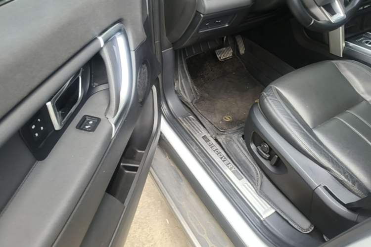 Used Land Rover Discovery Sport 2016 2.0T HSE Driver Seat