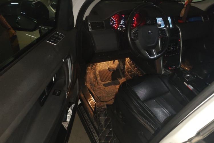 Used Land Rover Discovery Sport 2016 2.0T SE Driver Seat