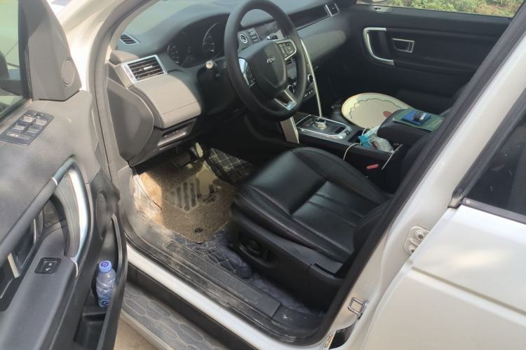 Used Land Rover Discovery Sport 2016 2.0T SE Driver Seat