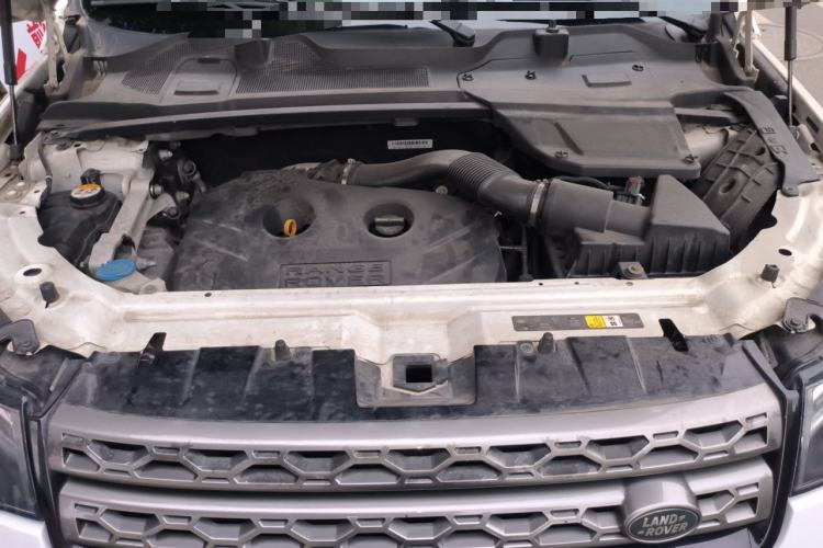Used Land Rover Discovery Sport 2016 2.0T SE Engine Bay
