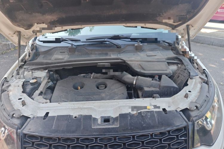 Used Land Rover Discovery Sport 2016 2.0T S Engine Bay