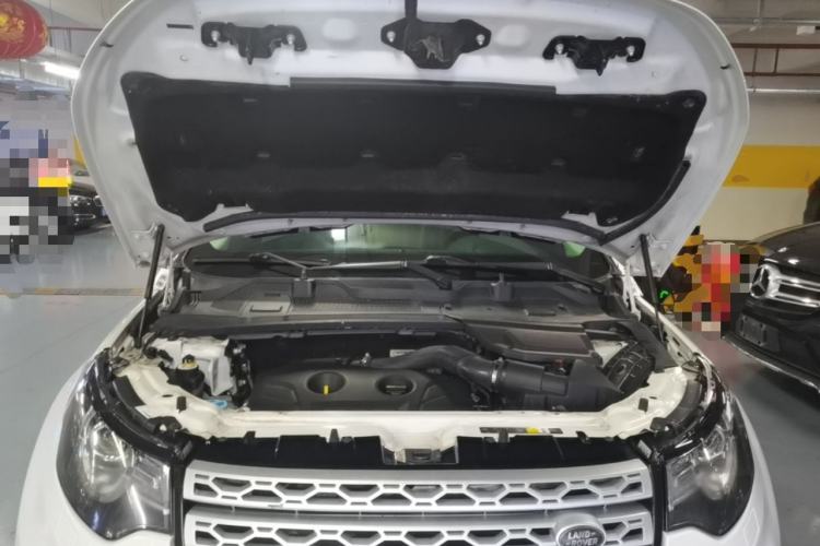 Used Land Rover Discovery Sport 2016 2.0T HSE LUXURY Engine Bay