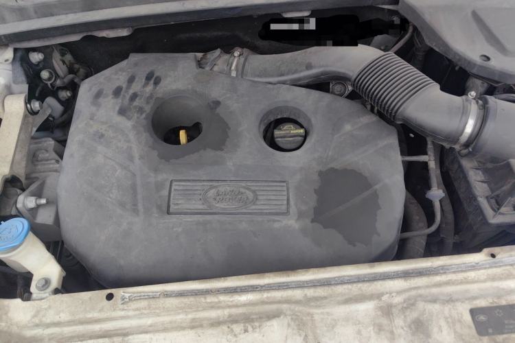 Used Land Rover Discovery Sport 2016 2.0T HSE Engine Bay