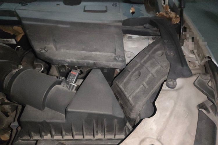 Used Land Rover Discovery Sport 2016 2.0T HSE Engine Bay Left