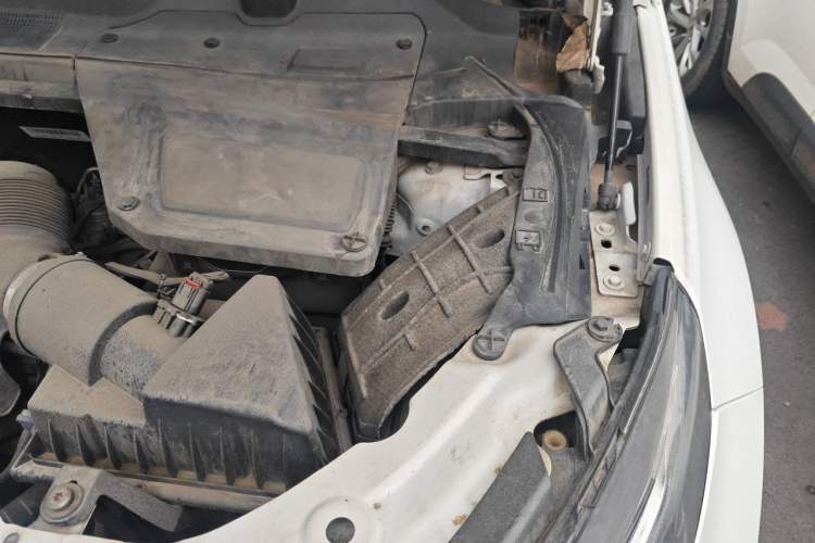 Used Land Rover Discovery Sport 2016 2.0T HSE LUXURY Engine Bay Left