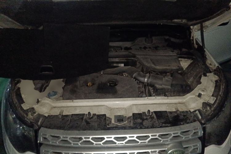 Used Land Rover Discovery Sport 2016 2.0T HSE Engine Bay
